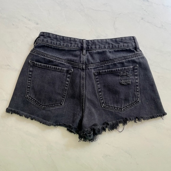 Pacsun High Waisted Festival Shorts in Black Frayed Ripped Denim Women’s Size 27 - Picture 3 of 6